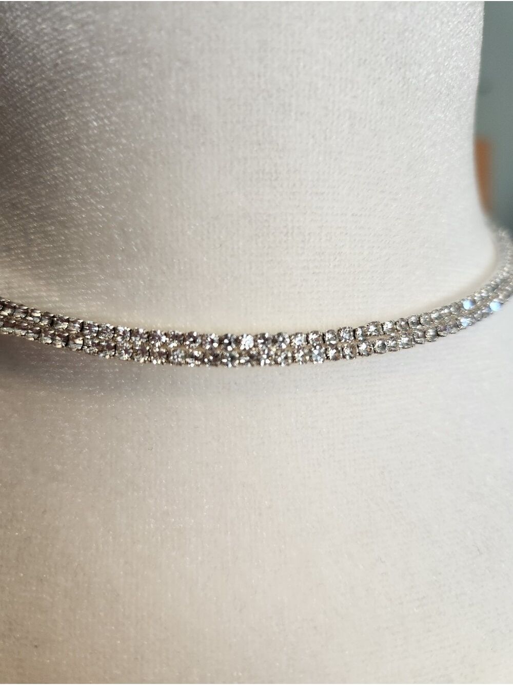 SILVER RHINESTONE DOUBLE ROW ADJUSTABLE CHOKER SPARKLE GLAM JEWELRY - Picture 3 of 3